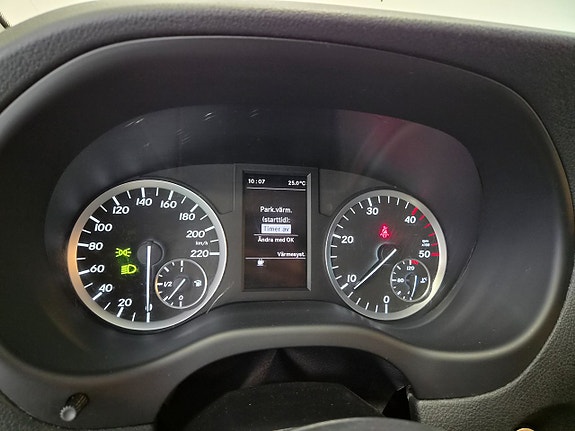 Mercedes-Benz Vito 109 10 of 13