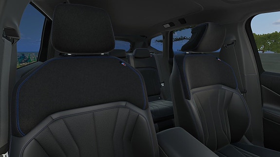 BMW iX3 10 of 13
