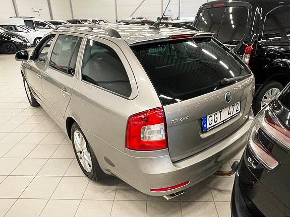 Skoda Octavia 3 of 5