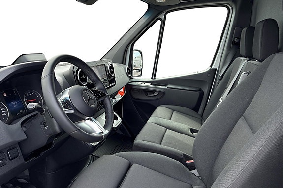 Mercedes-Benz Sprinter 317 10 of 16