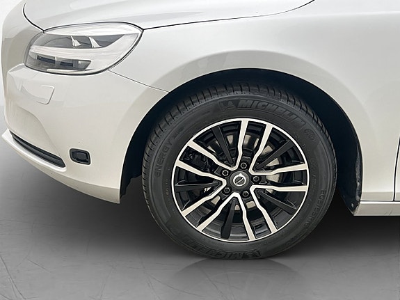 Volvo V40 25 of 29