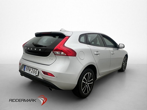 Volvo V40 8 of 29
