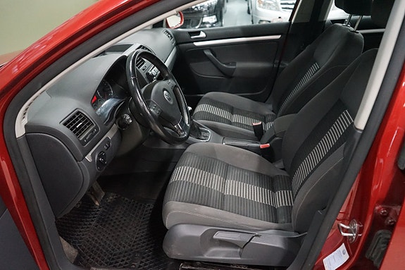 Volkswagen Golf V 8 of 10