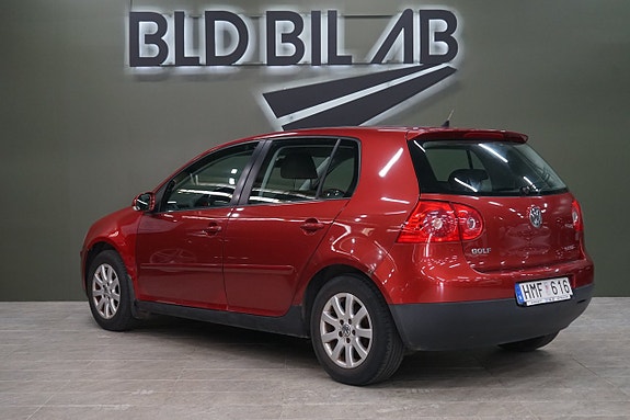 Volkswagen Golf V 5 of 10