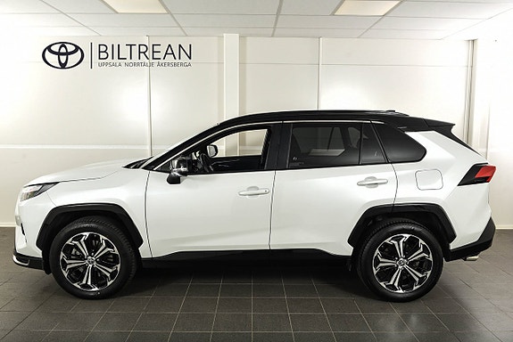 Toyota RAV4 2 of 22
