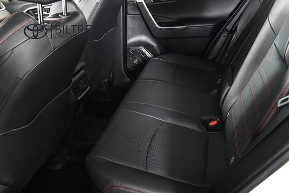 Toyota RAV4 7 of 22