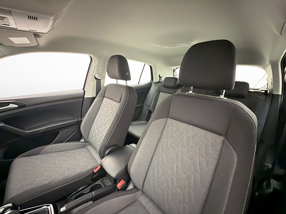 Volkswagen T-Cross 18 of 29
