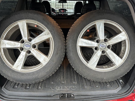 Volvo V70 11 of 13