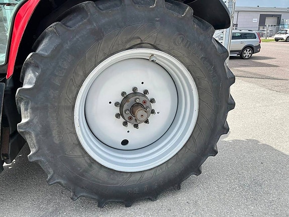 Massey Ferguson 6616 Dyna-VT/Frontlyft 9 of 16
