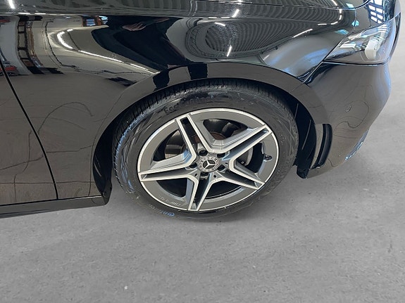 Mercedes-Benz A200 8 of 20
