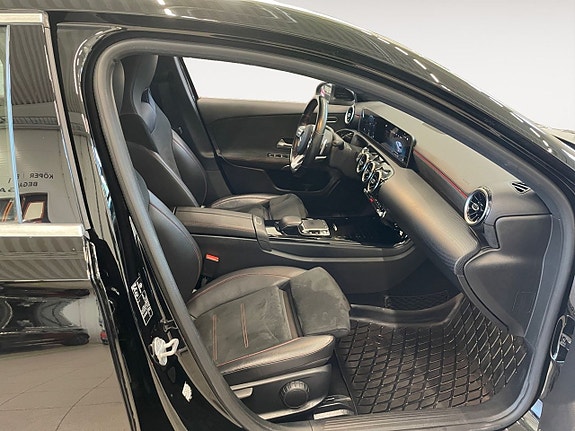 Mercedes-Benz A200 16 of 20