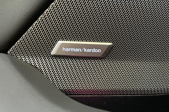 BMW 120 19 of 22