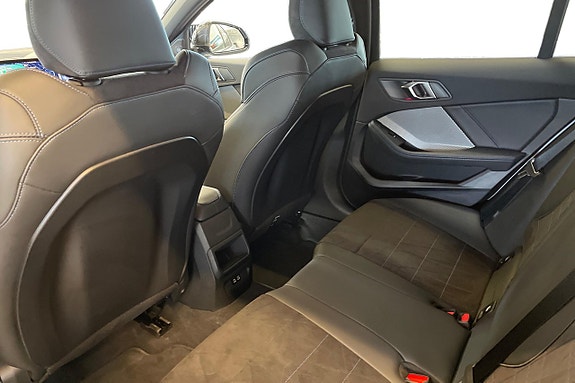 BMW 120 13 of 22