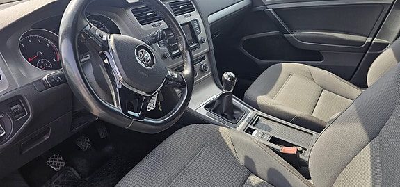 Volkswagen Golf VII 5 of 5