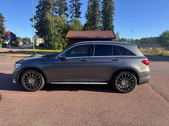 Mercedes-Benz GLC220 d 3 of 7
