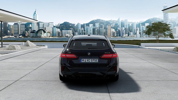 BMW i5 5 of 13