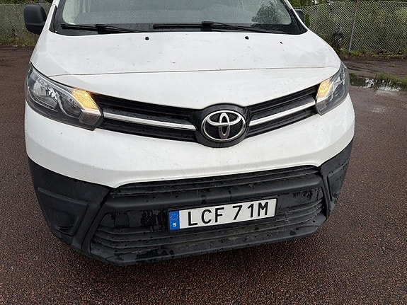 Toyota Proace 12 of 14