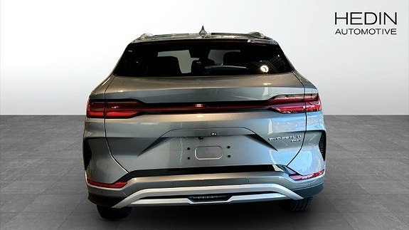 BYD Seal U 7 of 9