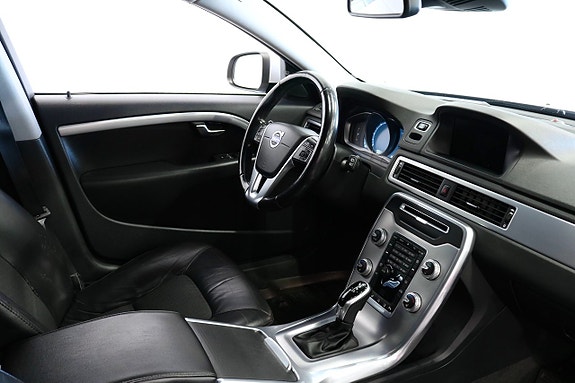Volvo V70 7 of 20