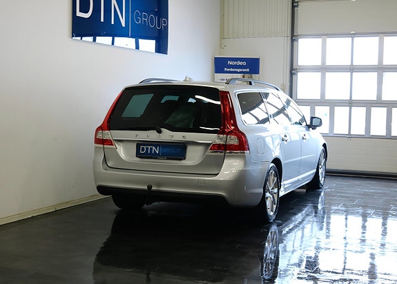 Volvo V70 3 of 20