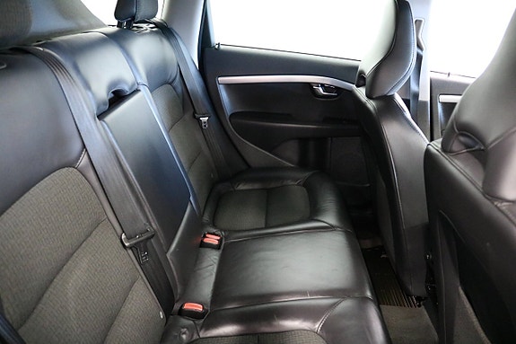 Volvo V70 9 of 20