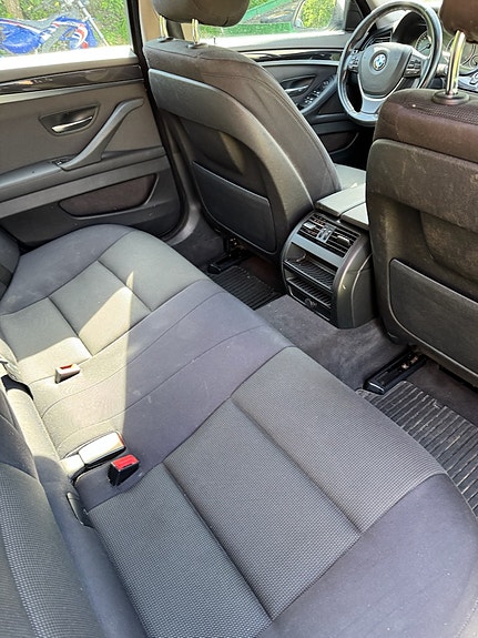 BMW 520d 5 of 6
