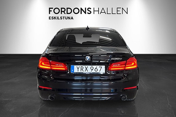 BMW 530e 5 of 5