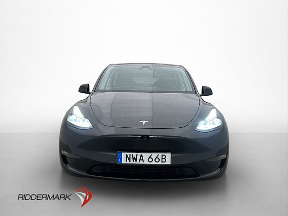 Tesla Model Y 2 of 5