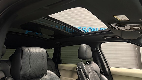 Land Rover Range Rover Sport 11 of 30