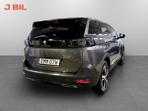 Peugeot 5008 3 of 5