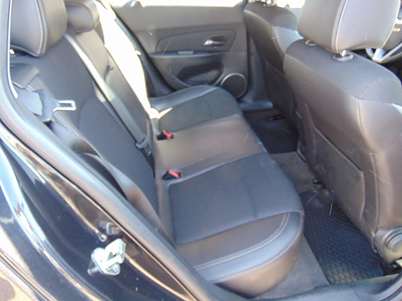 Chevrolet Cruze 9 of 10