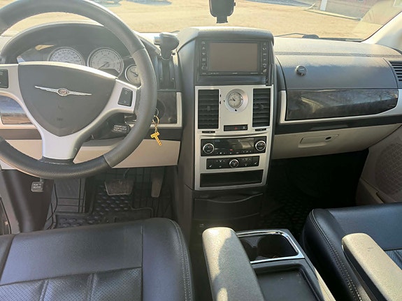 Chrysler Grand Voyager 4 of 6