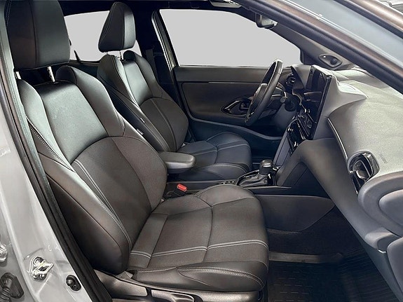 Toyota Yaris Cross 7 of 18