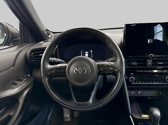Toyota Yaris Cross 10 of 18