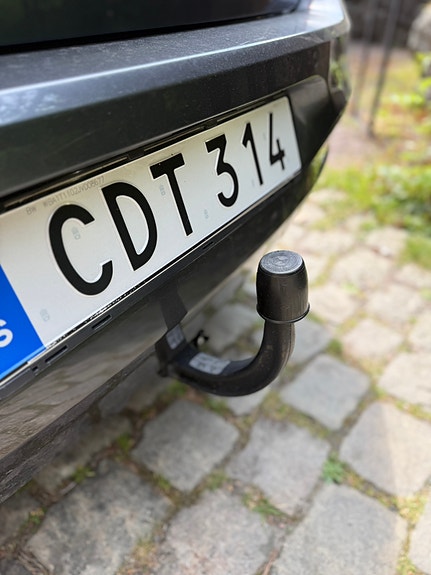 BMW 120d 2 of 5