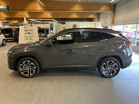 Hyundai Tucson 3 of 5