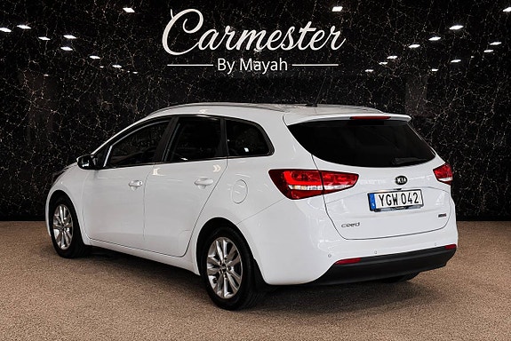 Kia Ceed 3 of 5