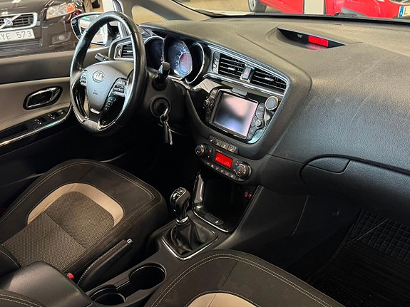 Kia Ceed 11 of 17