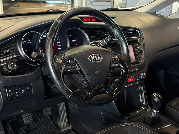 Kia Ceed 6 of 17
