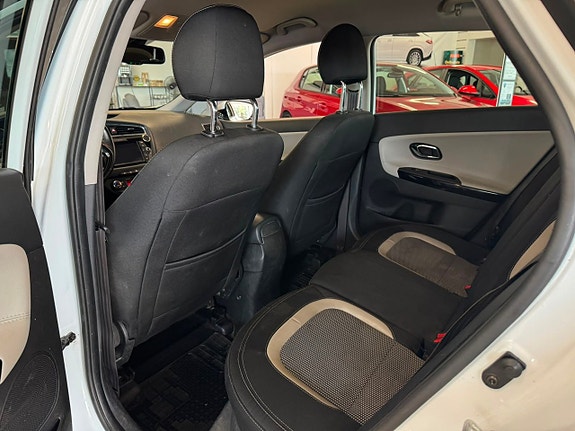 Kia Ceed 7 of 17