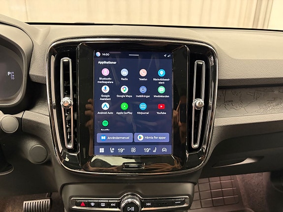 Volvo C40 10 of 26