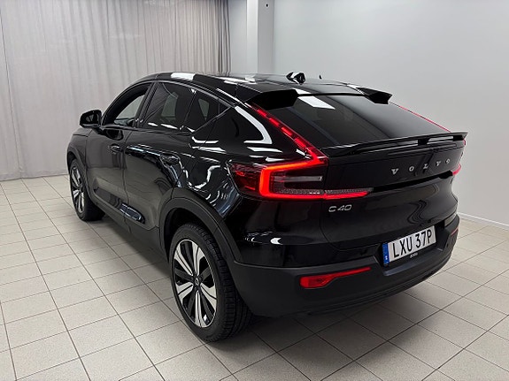 Volvo C40 3 of 5