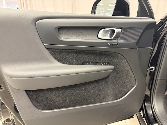 Volvo C40 4 of 5