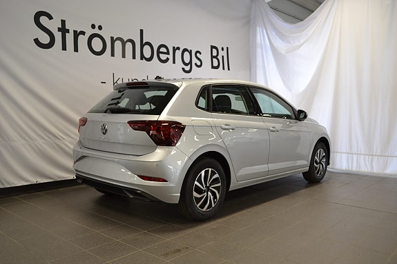 Volkswagen Polo 7 of 20