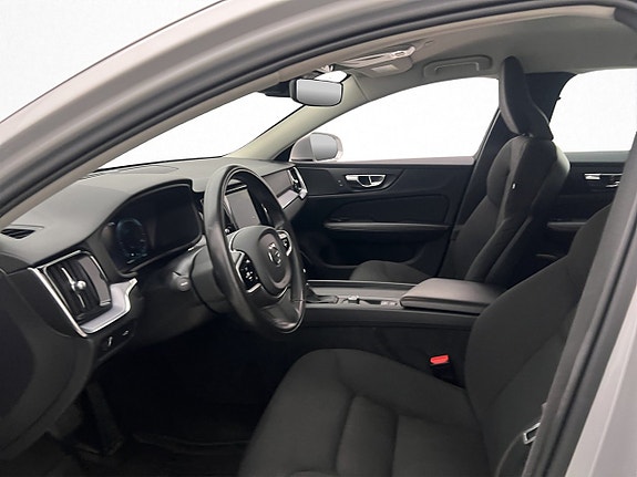 Volvo V60 12 of 30