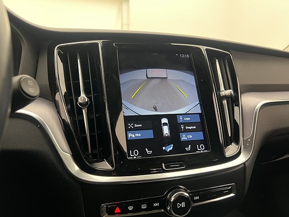 Volvo V60 19 of 30