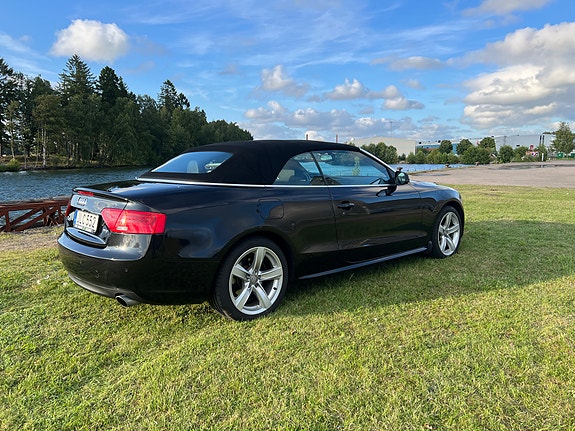 Audi Cabriolet 2 of 5