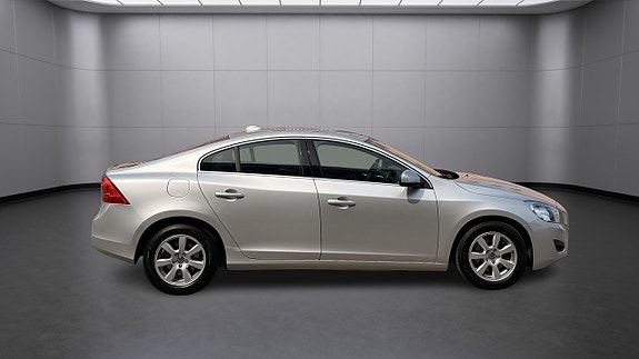 Volvo S60 6 of 20