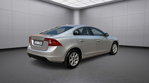Volvo S60 5 of 20