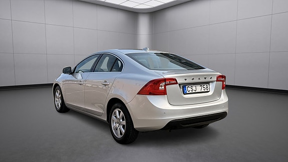 Volvo S60 3 of 20